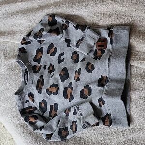 Beau Hudson sweater leopard print 2t